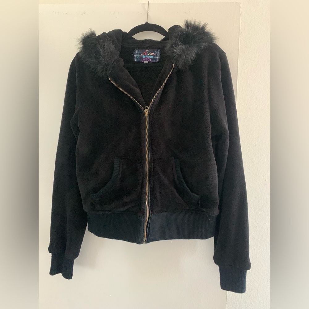 Women’s Large BB Dakota zip up fleece black hooded sweater